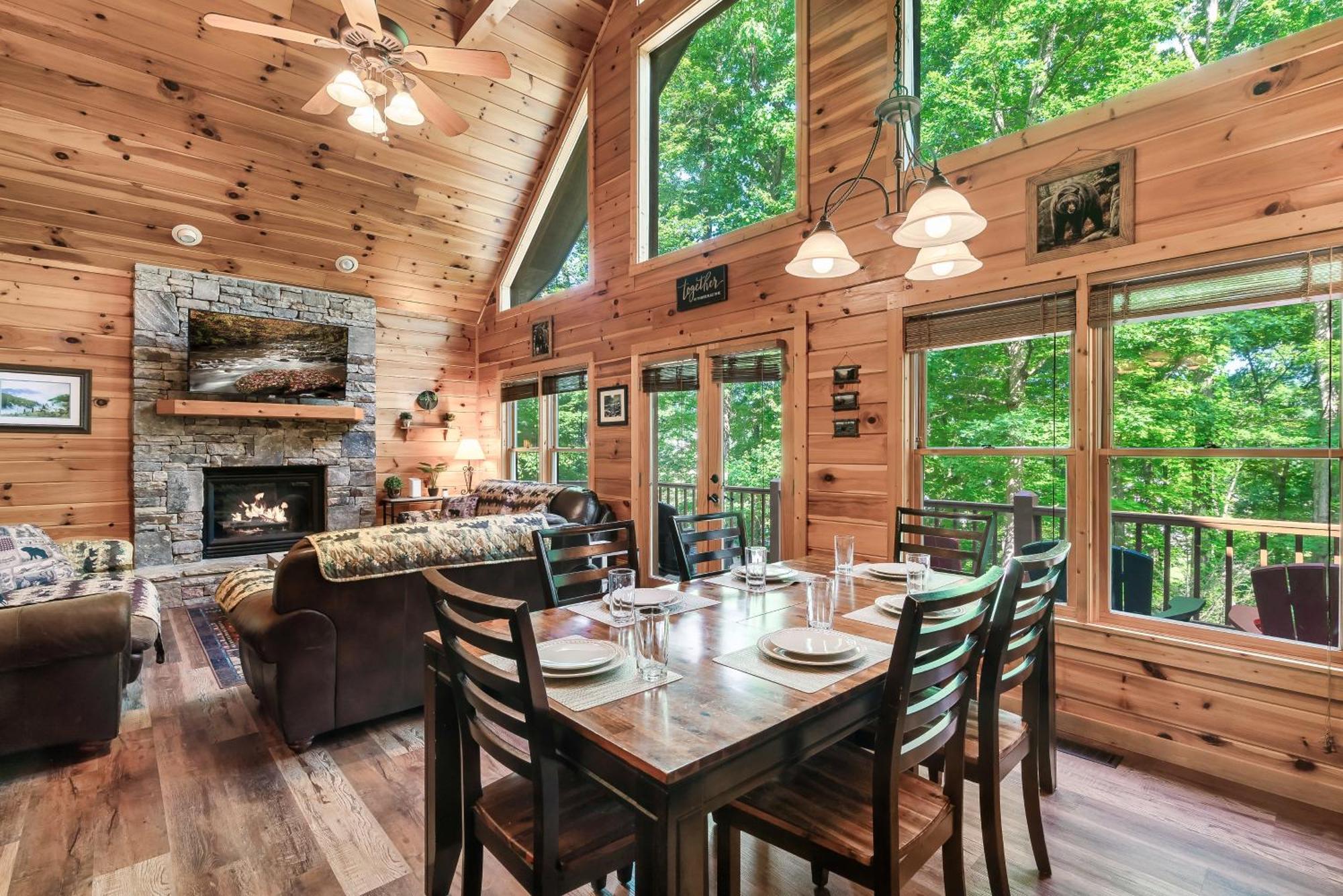Peaceful Family Cabin With Hot Tub, Game Room, & More! Sevierville Ngoại thất bức ảnh