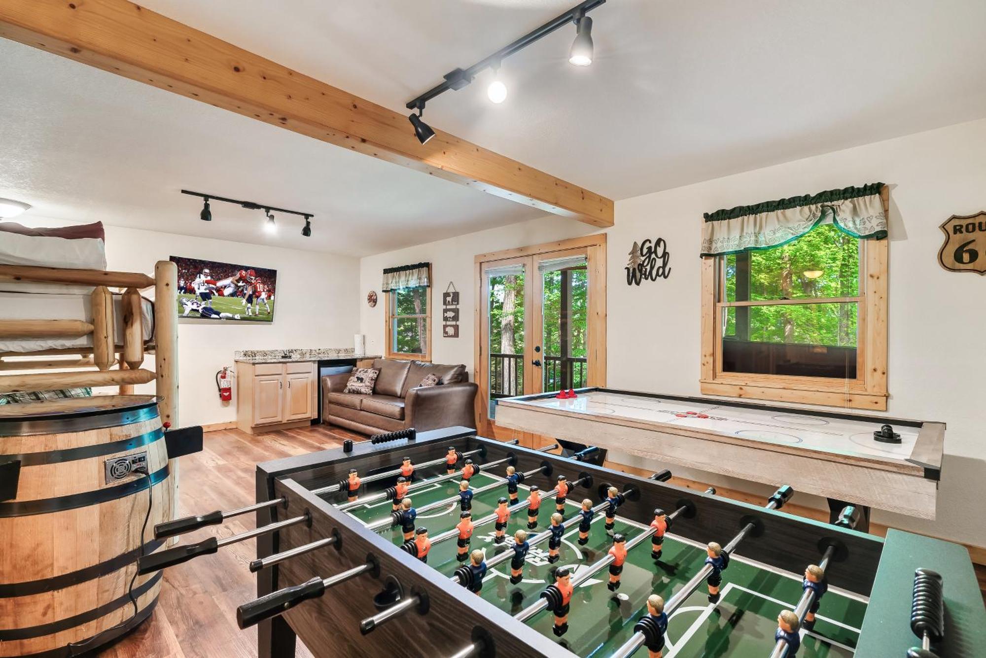 Peaceful Family Cabin With Hot Tub, Game Room, & More! Sevierville Ngoại thất bức ảnh