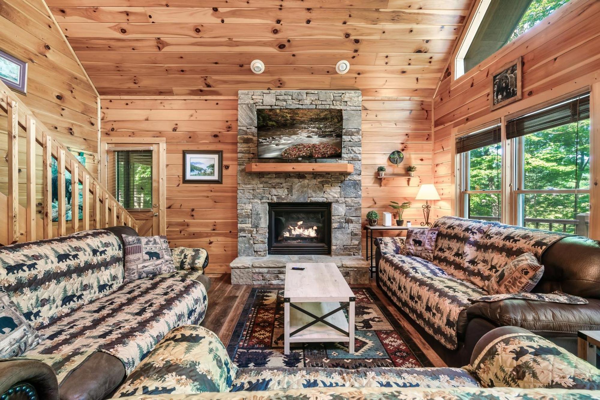 Peaceful Family Cabin With Hot Tub, Game Room, & More! Sevierville Ngoại thất bức ảnh