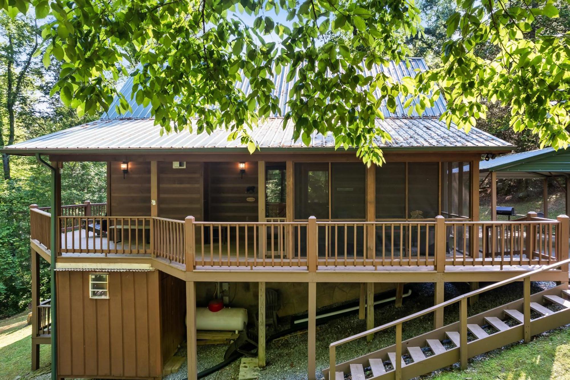 Peaceful Family Cabin With Hot Tub, Game Room, & More! Sevierville Ngoại thất bức ảnh