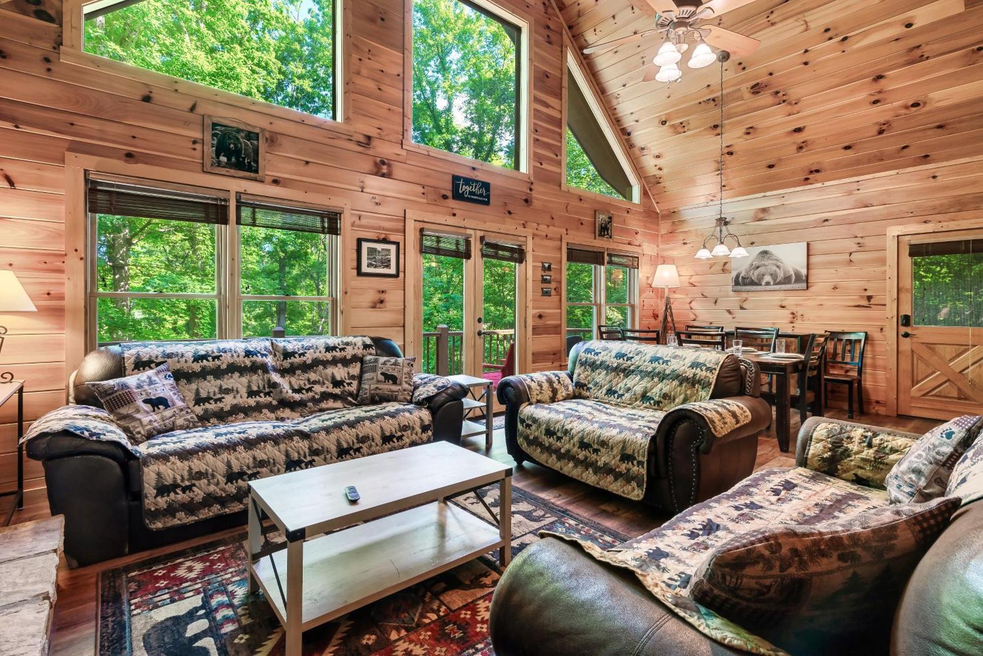 Peaceful Family Cabin With Hot Tub, Game Room, & More! Sevierville Ngoại thất bức ảnh