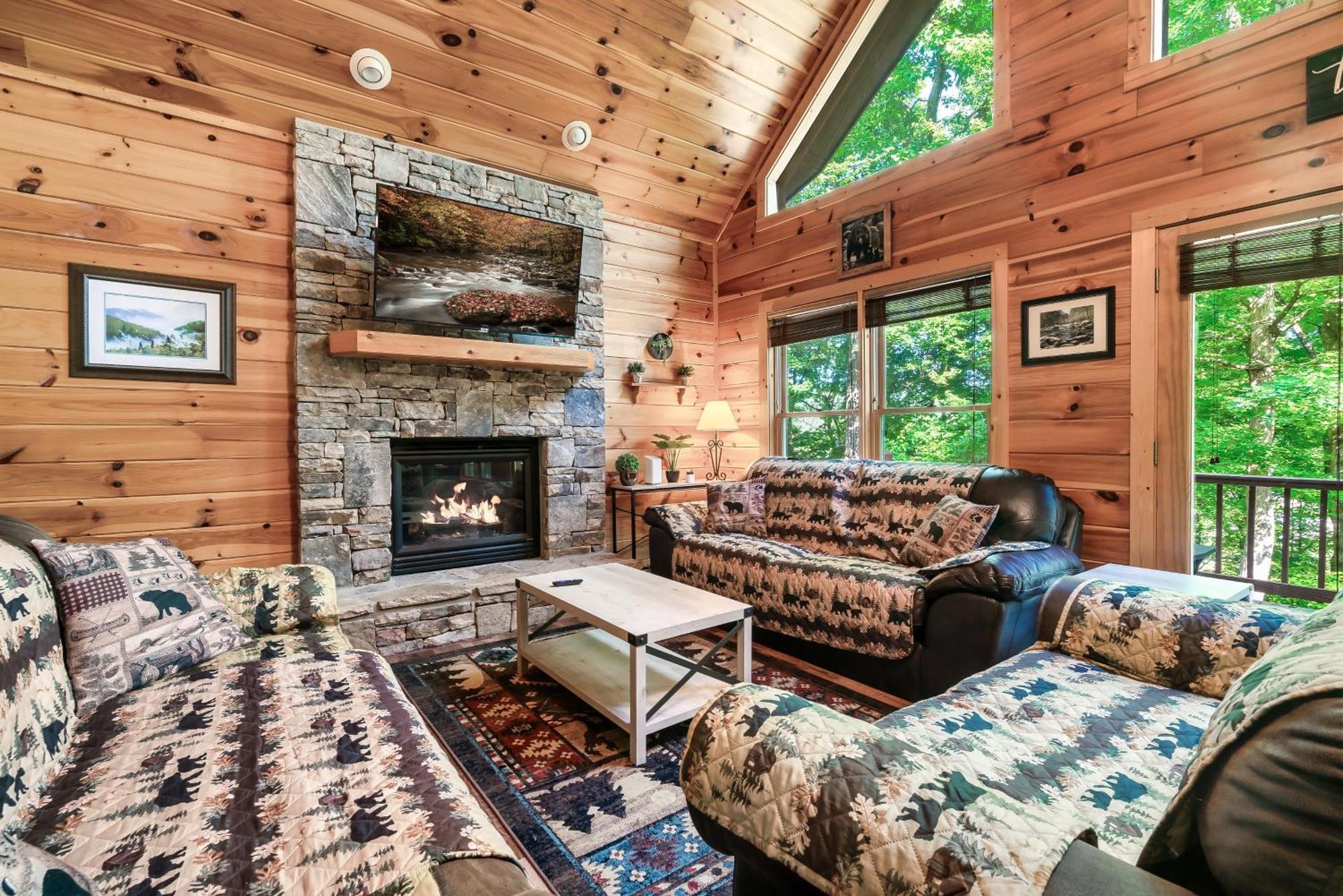 Peaceful Family Cabin With Hot Tub, Game Room, & More! Sevierville Ngoại thất bức ảnh