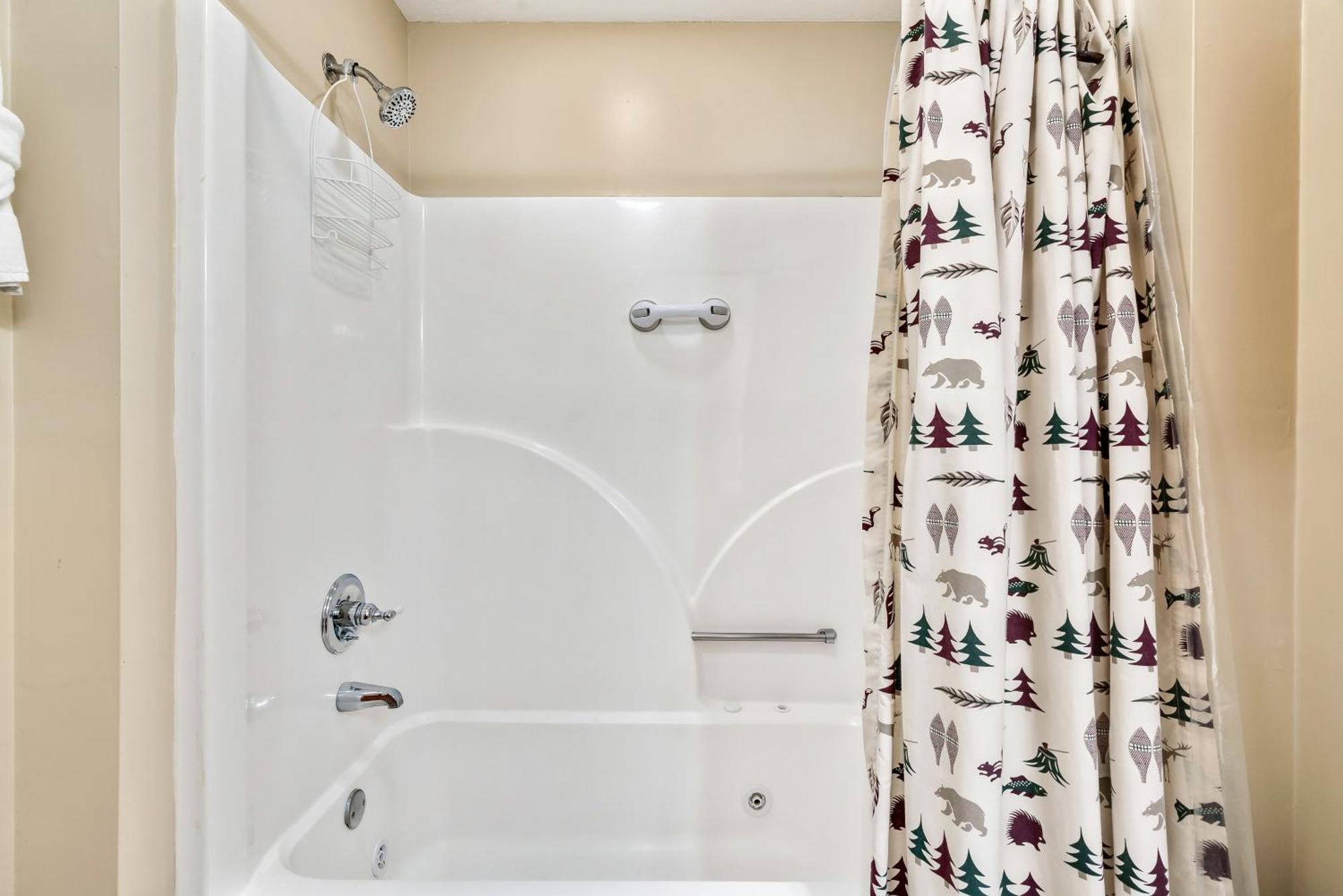 Peaceful Family Cabin With Hot Tub, Game Room, & More! Sevierville Ngoại thất bức ảnh